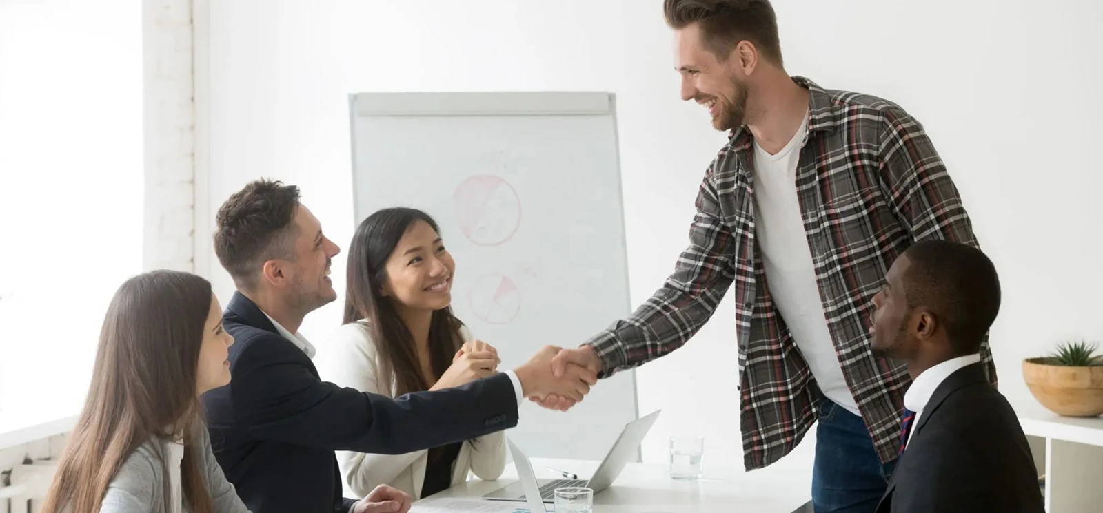 Entreprendre seul ou à plusieurs en 2021 ?